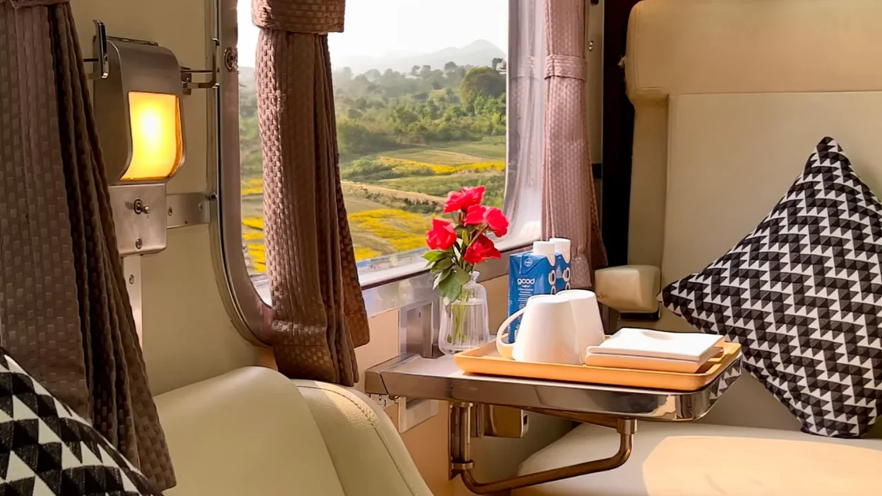 The Blue Jasmine รถไฟหรูแห่งไทย สู่ประสบการณ์ Luxury Train