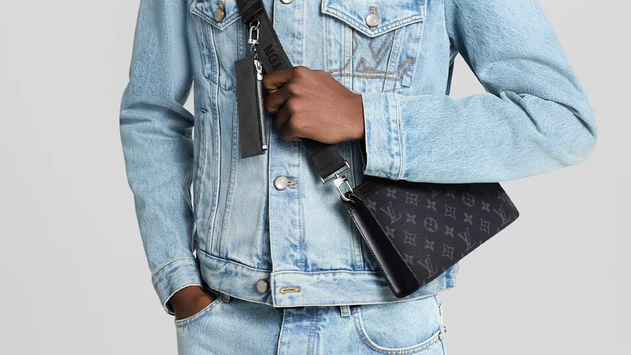 รวมกระเป๋า Crossbody ผู้ชาย ดีไซน์เรียบหรู เท่ มีระดับ 2026