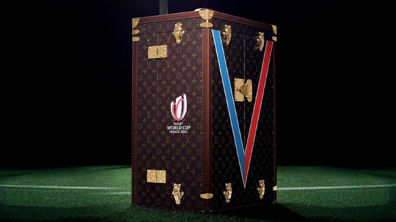 Louis Vuitton หีบรางวัล 10 ถ้วยแชมป์โลกสุดลักชูรี
