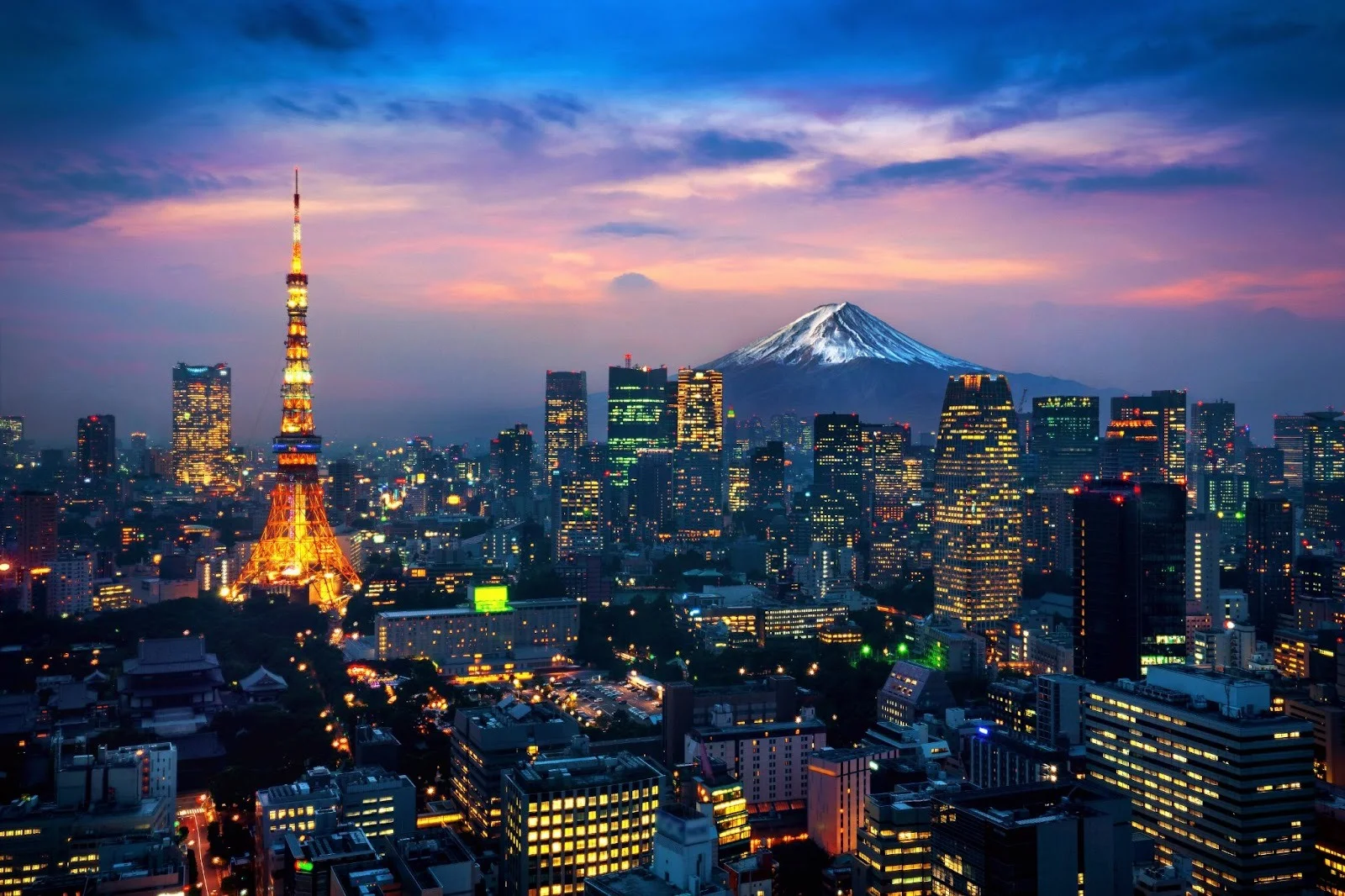 บรรยากาศย่าน Ginza แหล่งช้อปปิ้งแบรนด์เนมสุดหรูในโตเกียว
