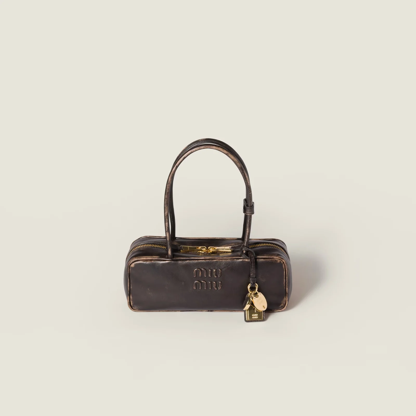 กระเป๋าสะพายไหล่ทรงยาว Miu Miu Beau Nappa Leather สีน้ำตาล