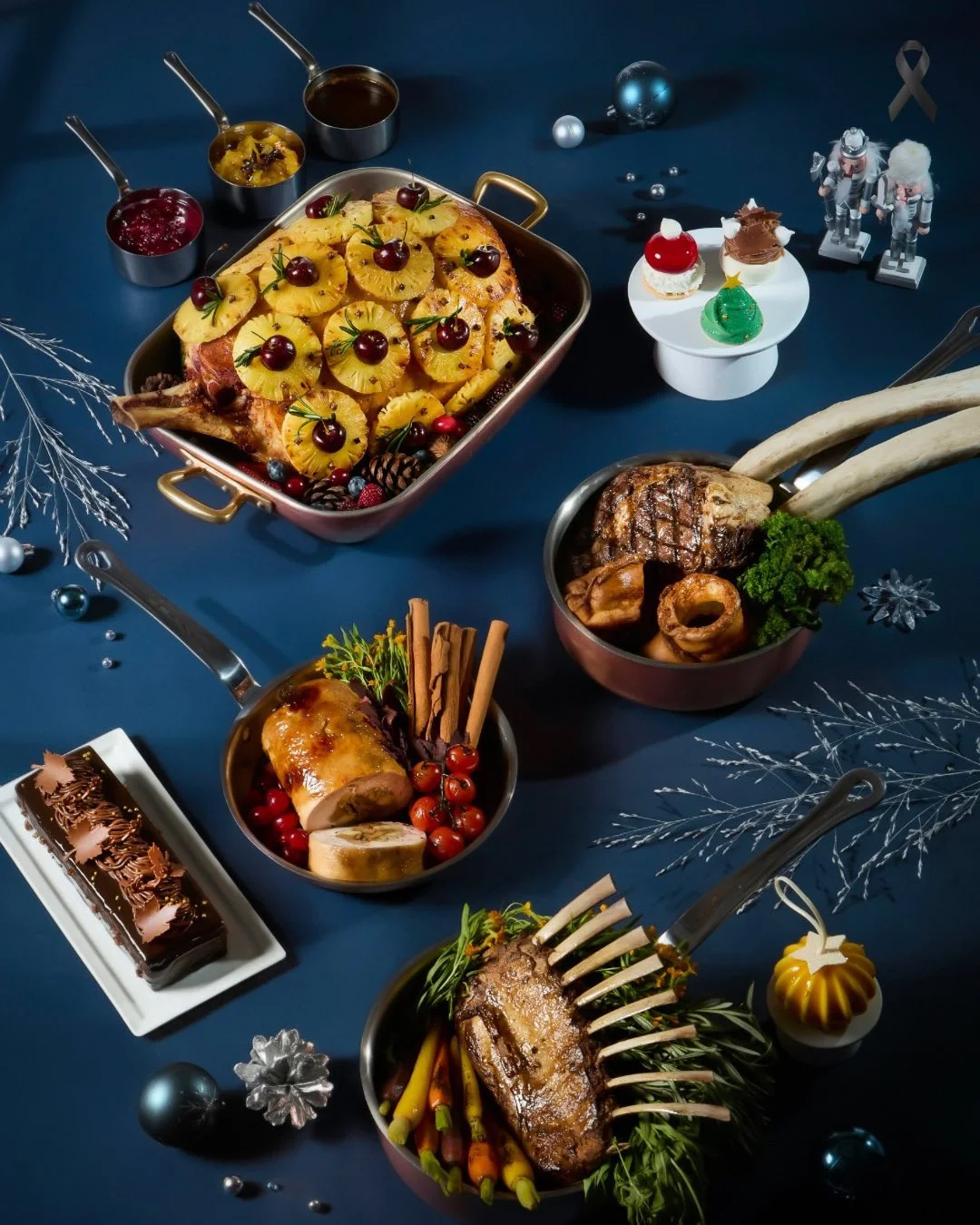 ดินเนอร์คริสต์มาสสุดหรูจากโรงแรม Ritz-Carlton