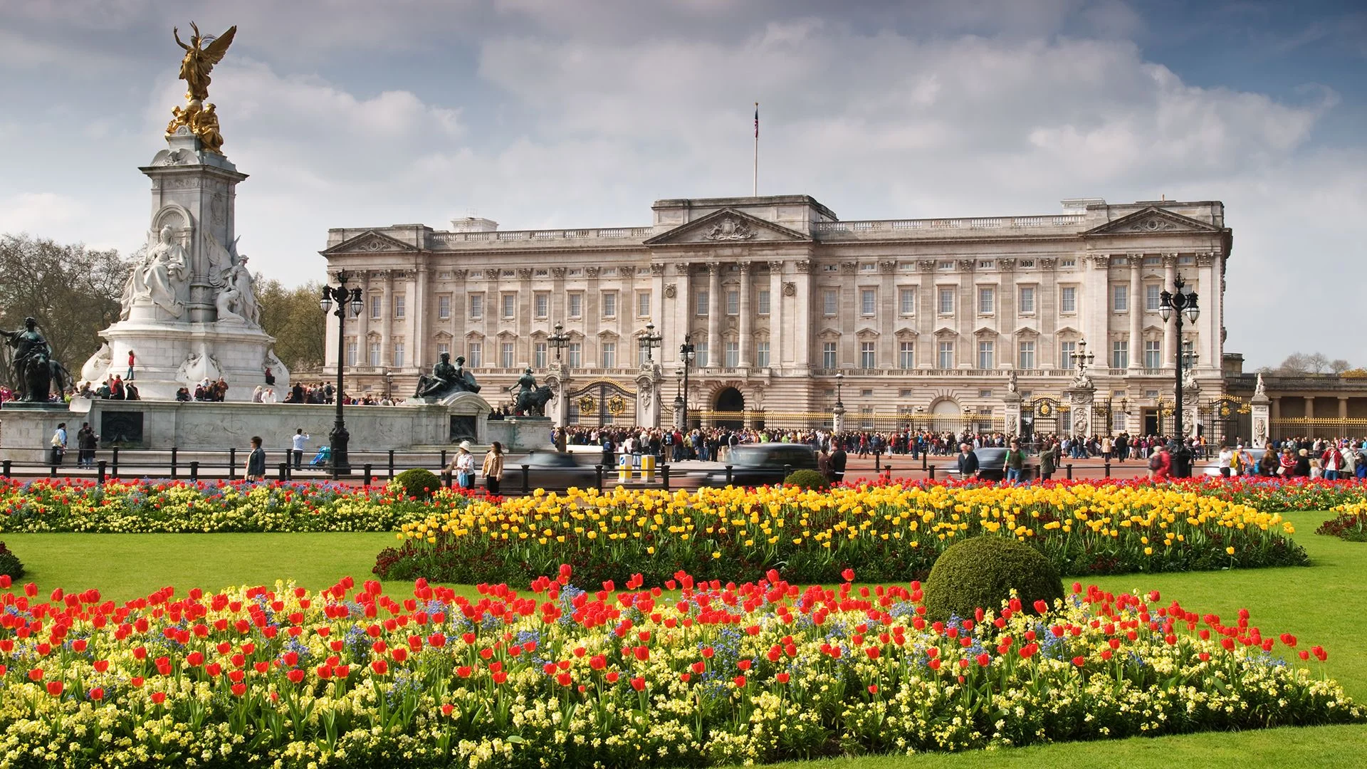 Buckingham Palace, the most expensive house in the world